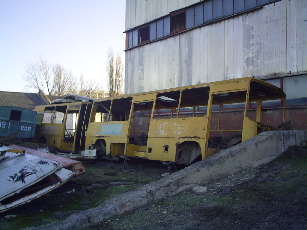 Kraj Stawropolski, Ikarus 280.33 Nr 2000 ССП; Kraj Stawropolski — Bus depots
