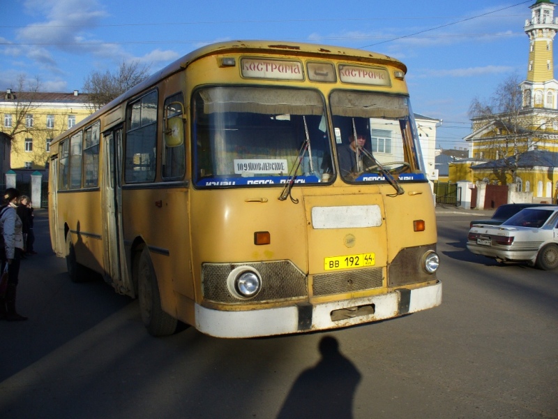 Kostroma region, LiAZ-677M č. 406