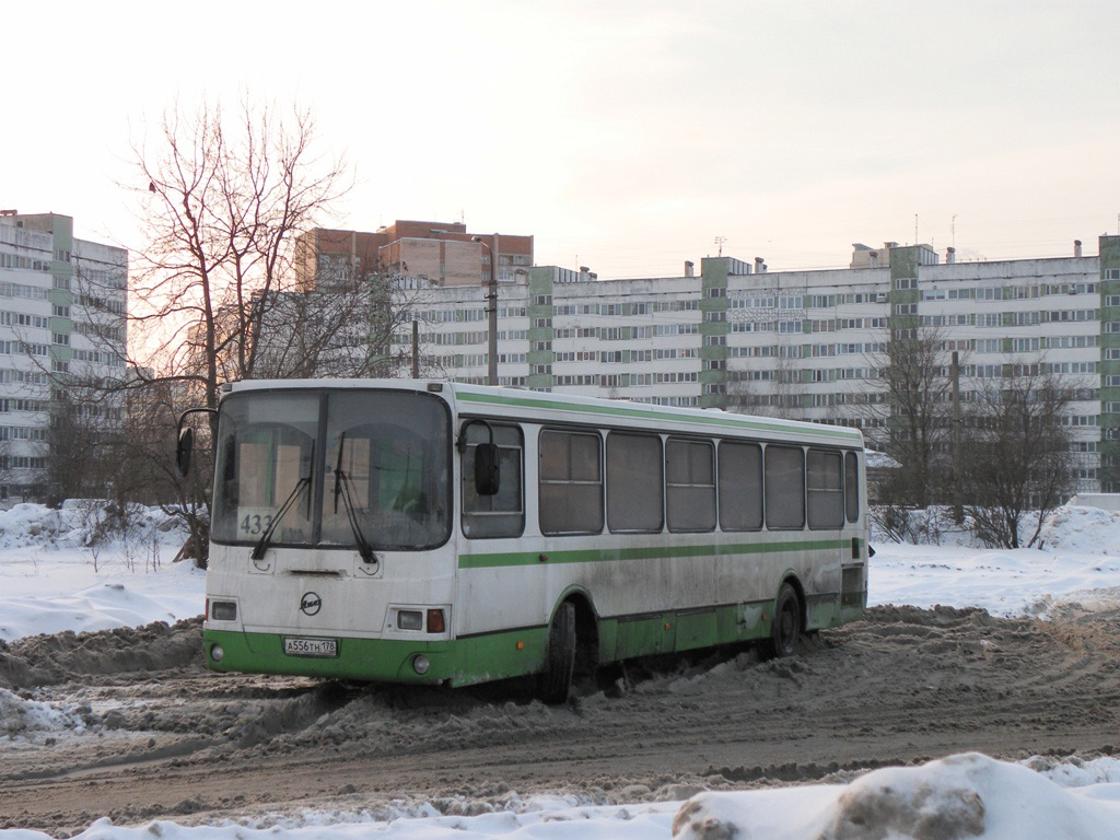 Санкт-Петербург, ЛиАЗ-5256.26 № А 556 ТН 178