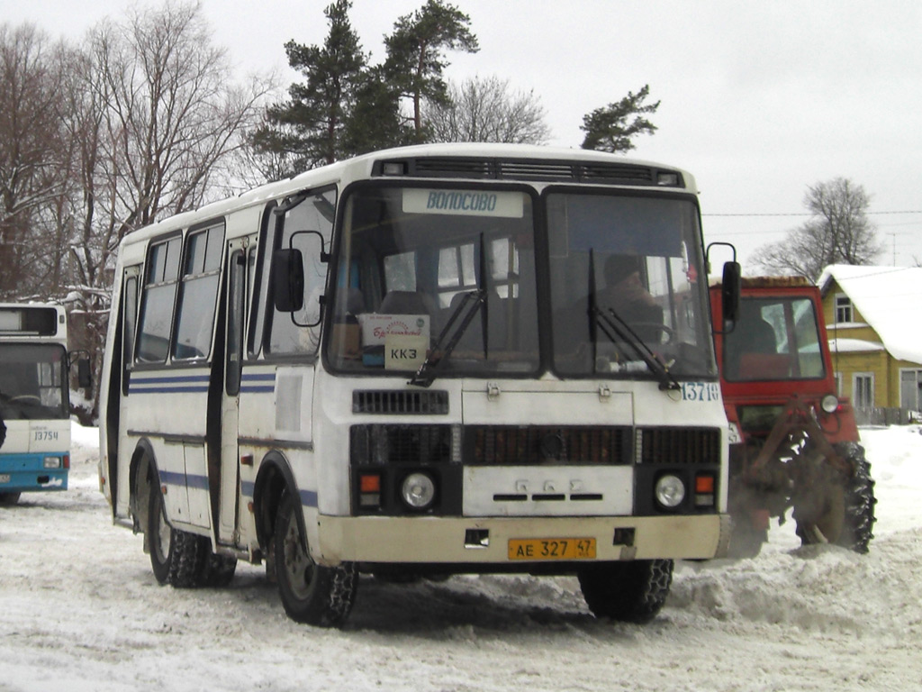 Ленинградская область, ПАЗ-32054 № 13710