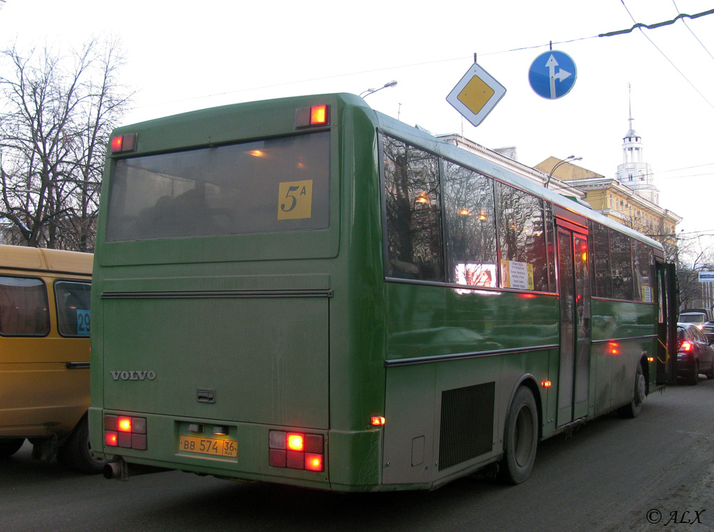 Voronezh region, Vest Liner 320 # ВВ 574 36