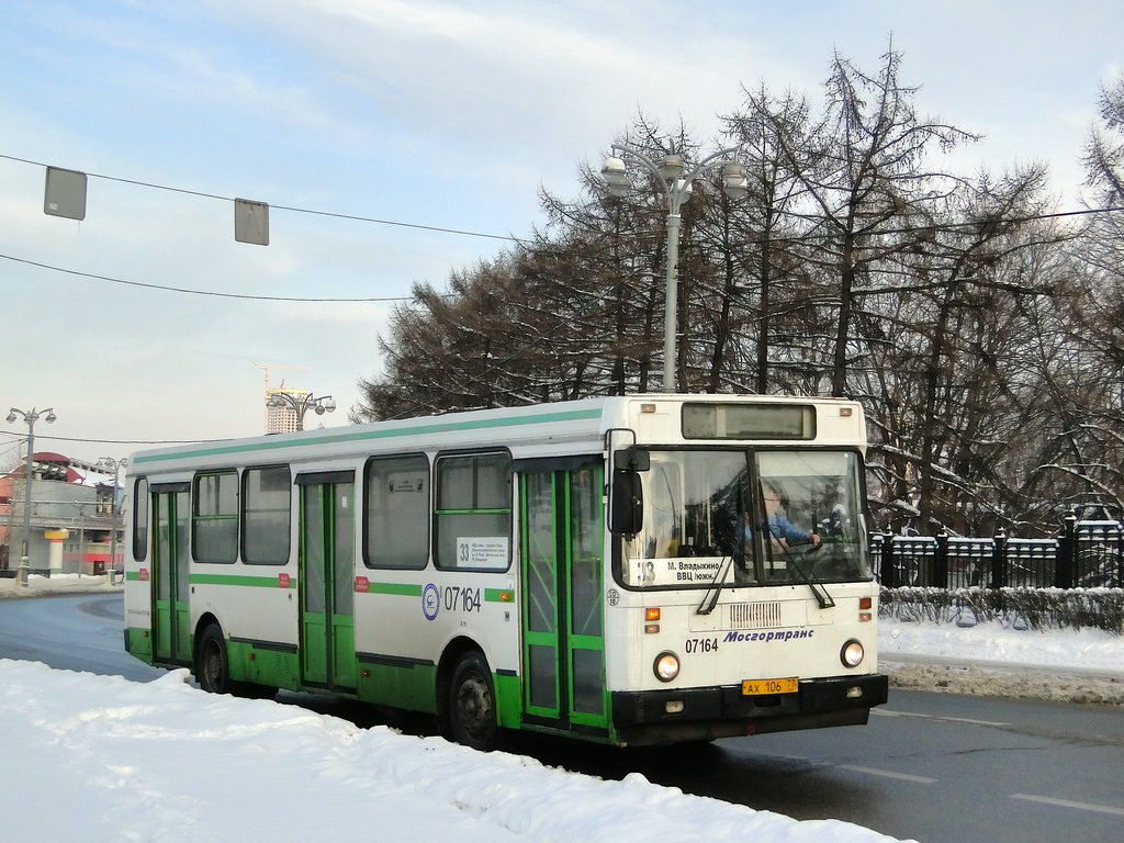 Москва, ЛиАЗ-5256.25 № 07164