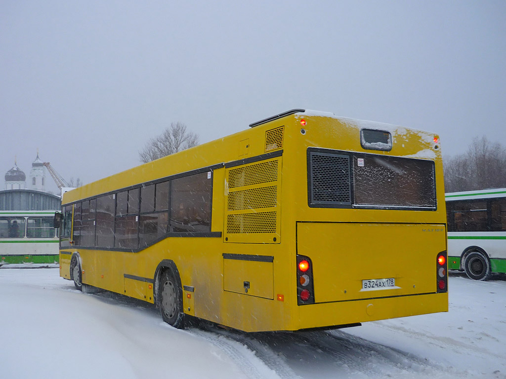 Санкт-Петербург, МАЗ-103.465 № В 324 АХ 178