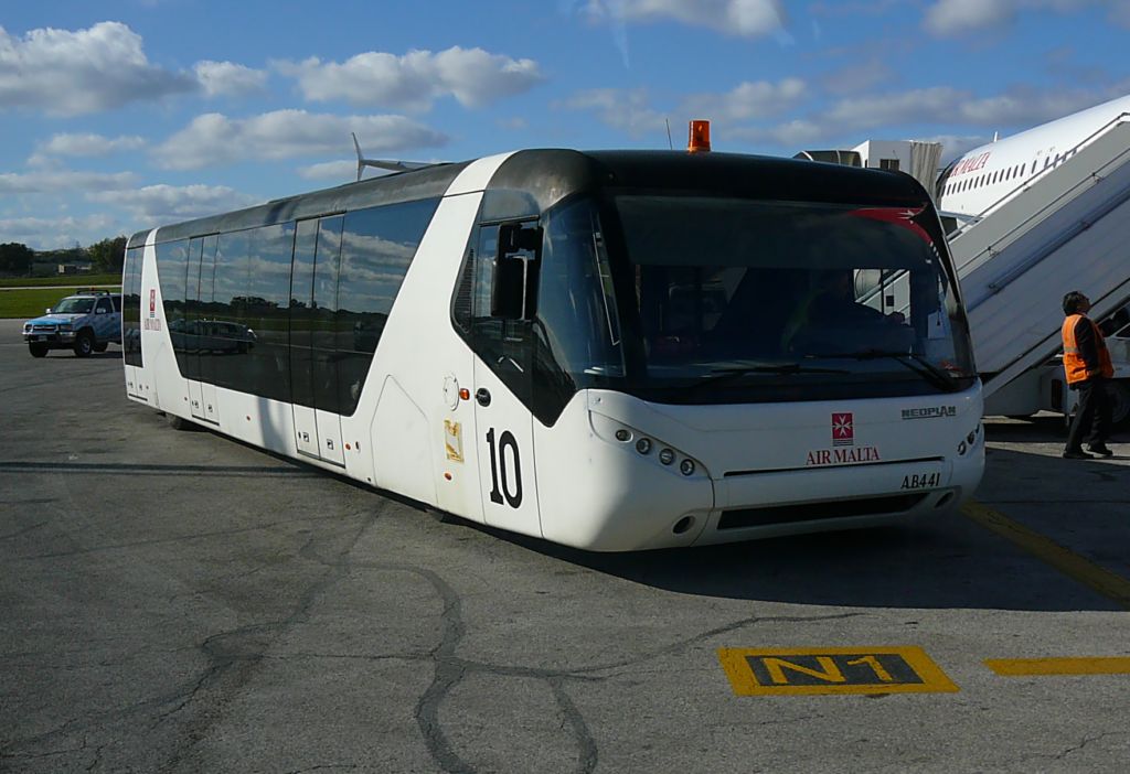 Мальта, Neoplan P83 N9122 Apron № 10