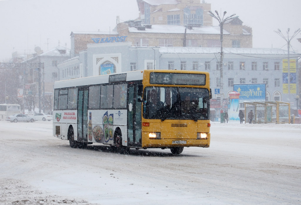 Карагандинская область, Mercedes-Benz O405 № M 422 CA