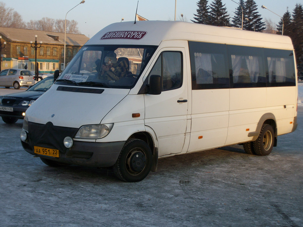 Алтайский край, Mercedes-Benz Sprinter W904 413CDI № АА 951 22