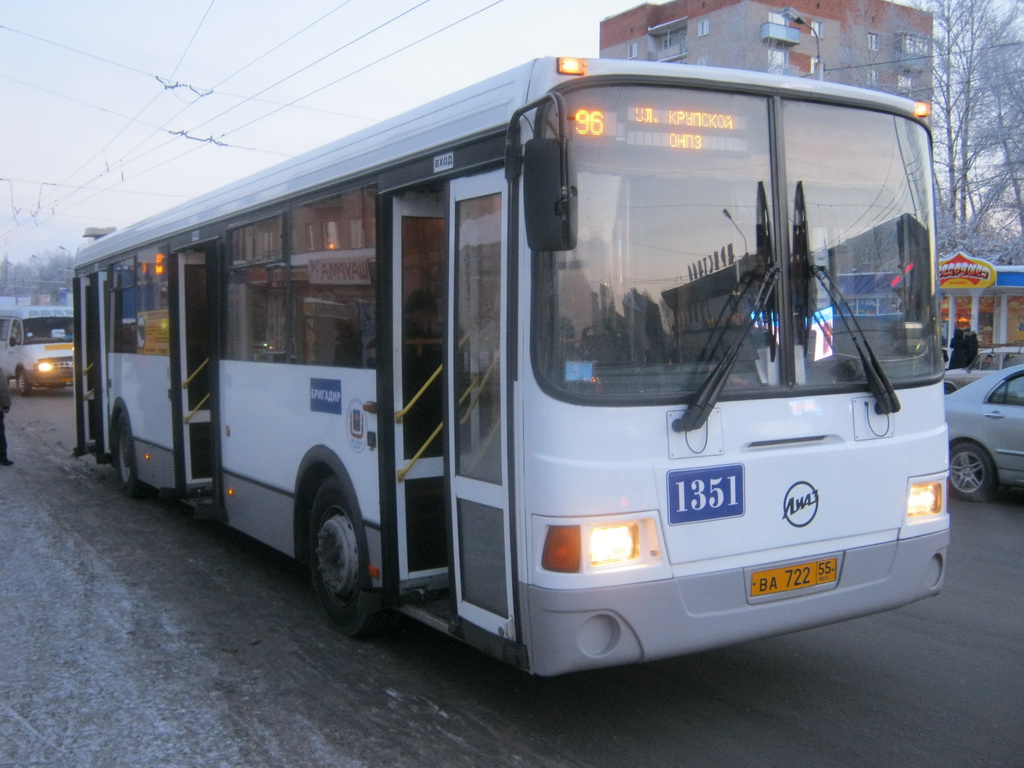 Омская область, ЛиАЗ-5293.00 № 1351