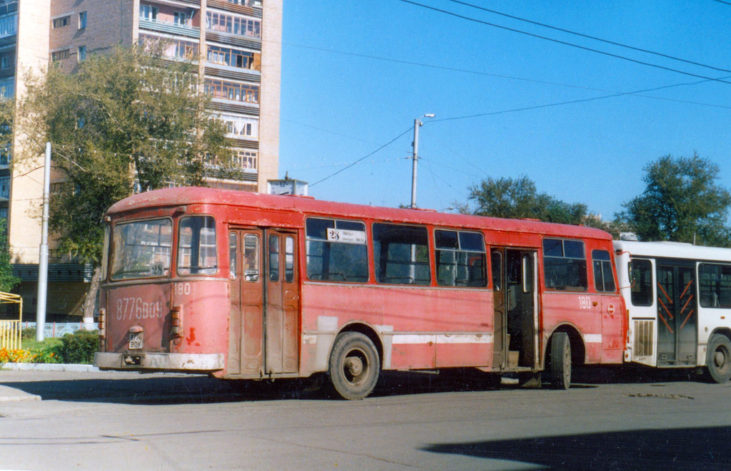 Вологодская область, ЛиАЗ-677М № 180