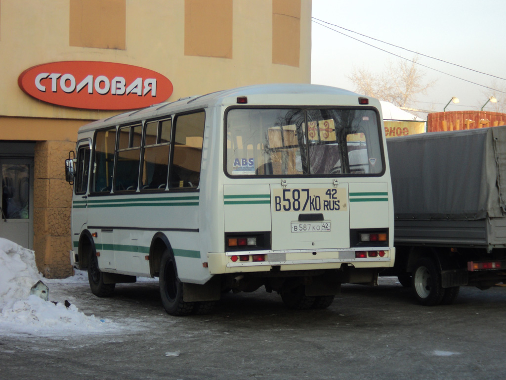 Obwód kemerowski - Kuzbas, PAZ-32053 Nr В 587 КО 42