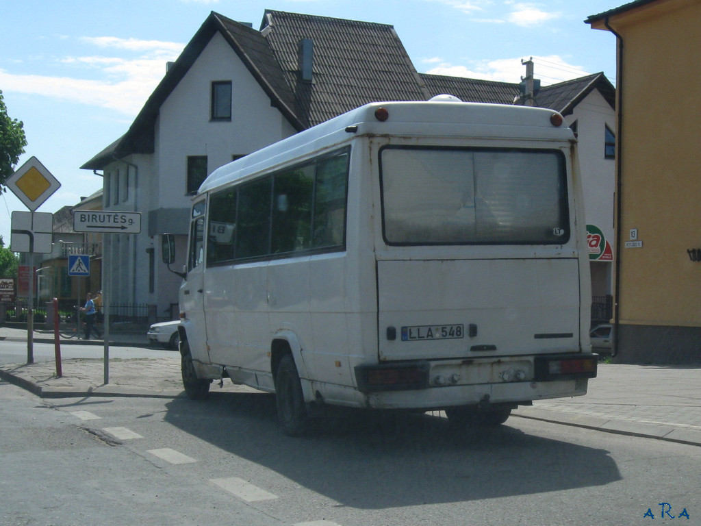 Литва, Mercedes-Benz T2 614D № LLA 548