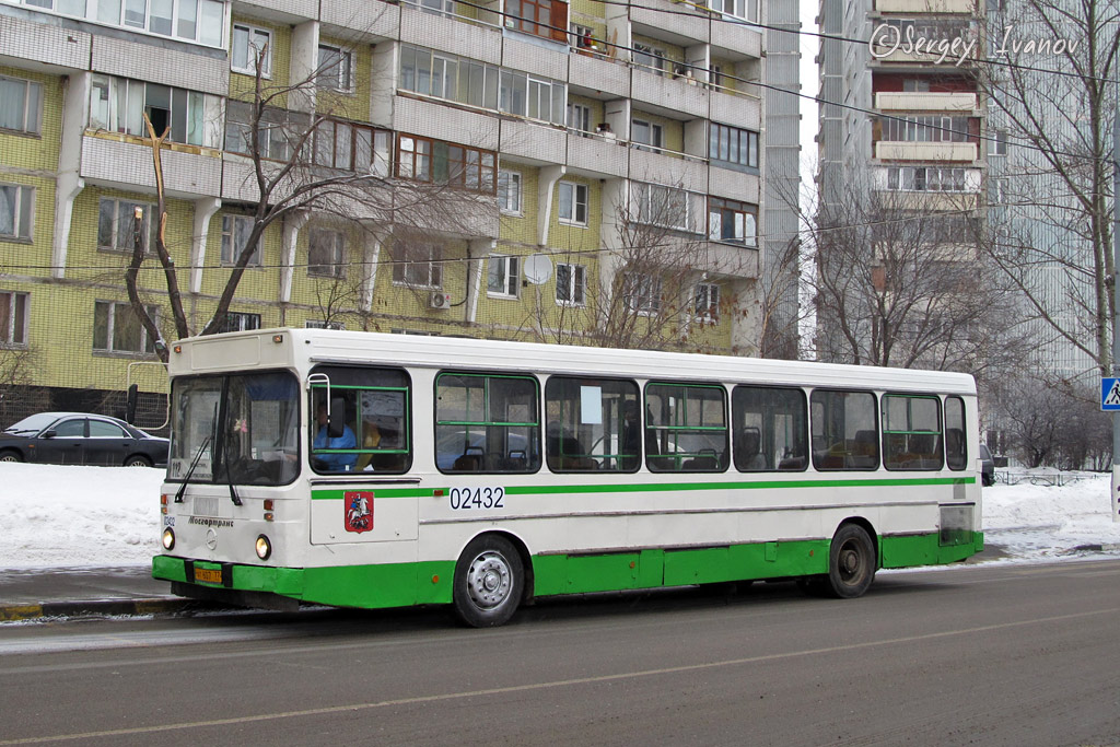 Moskau, LiAZ-5256.25 Nr. 02432