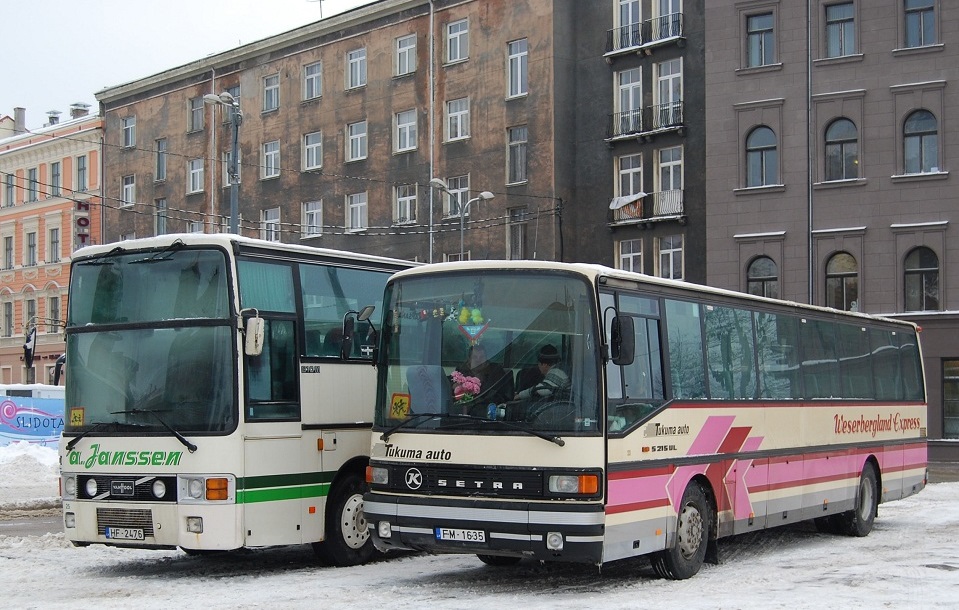 Lotyšsko, Setra S215UL č. 21