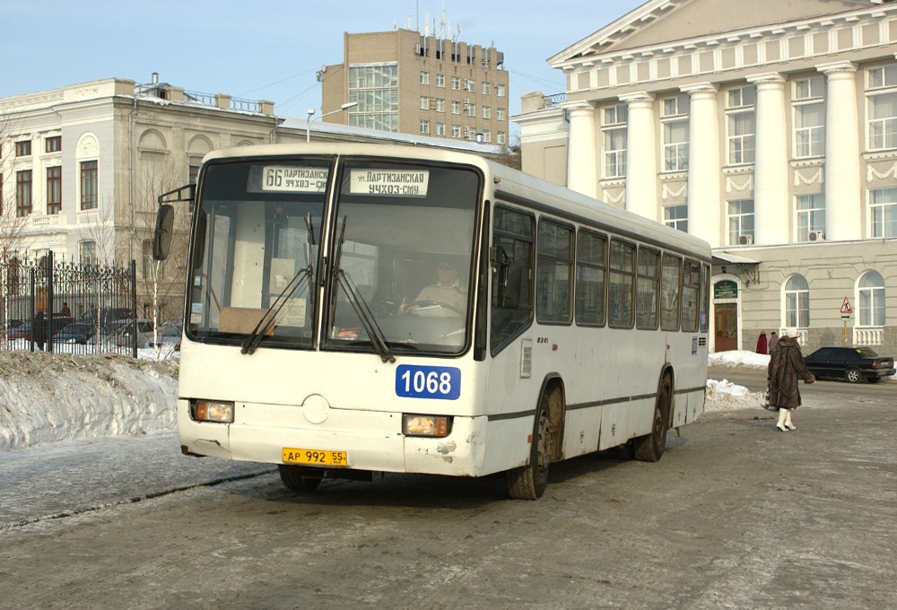 Омская область, Mercedes-Benz O345 № 1068