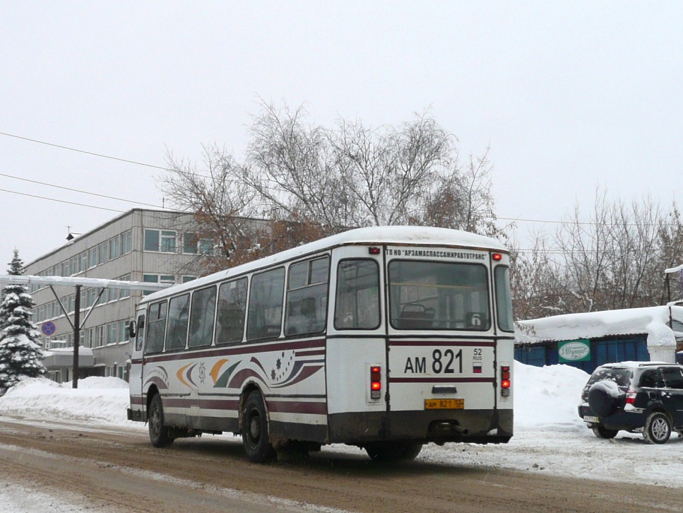Nizhegorodskaya region, LiAZ-677M (BARZ) # АМ 821 52