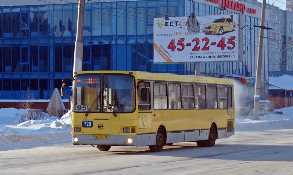 Omsk region, LiAZ-5256.45 č. 720