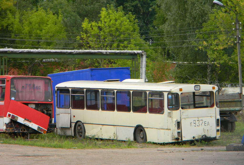 Тверская область, Mercedes-Benz O305 № 350; Тверская область, Ikarus 255 № М 758 ЕС 69; Тверская область — Нерабочие машины; Тверская область — ПАТП-1