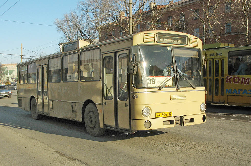 Altayskiy kray, Mercedes-Benz O305 # АА 304 22