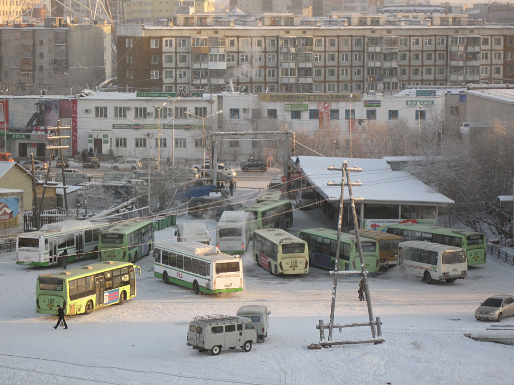 Саха (Якутия) — Автовокзалы, автостанции, конечные остановки и станции —  Фото — Автобусный транспорт