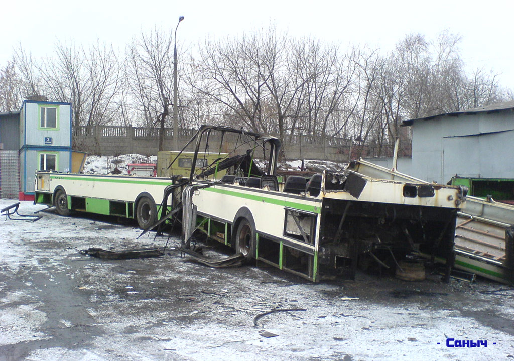 Москва, Ikarus 435.17 № 02435