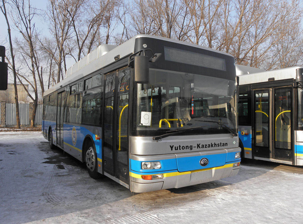 Алматы, Yutong ZK6120HGM № 9