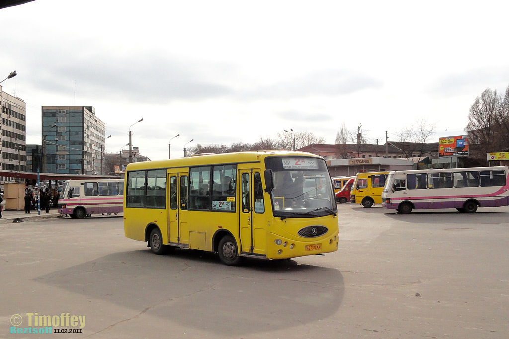 Днепропетровская область, YouYi ZGT6710D № AE 7525 AA