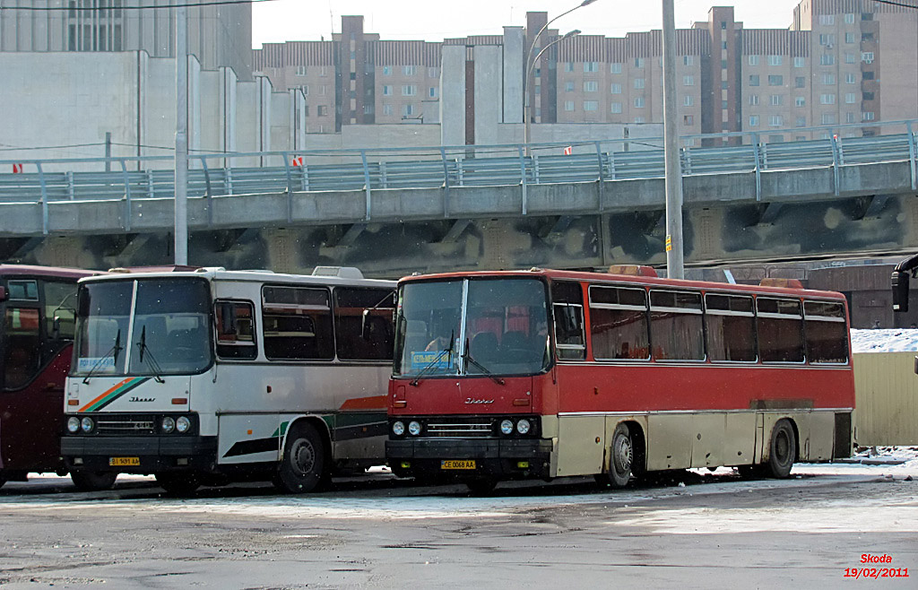 Черновицкая область, Ikarus 256.75 № CE 0068 AA