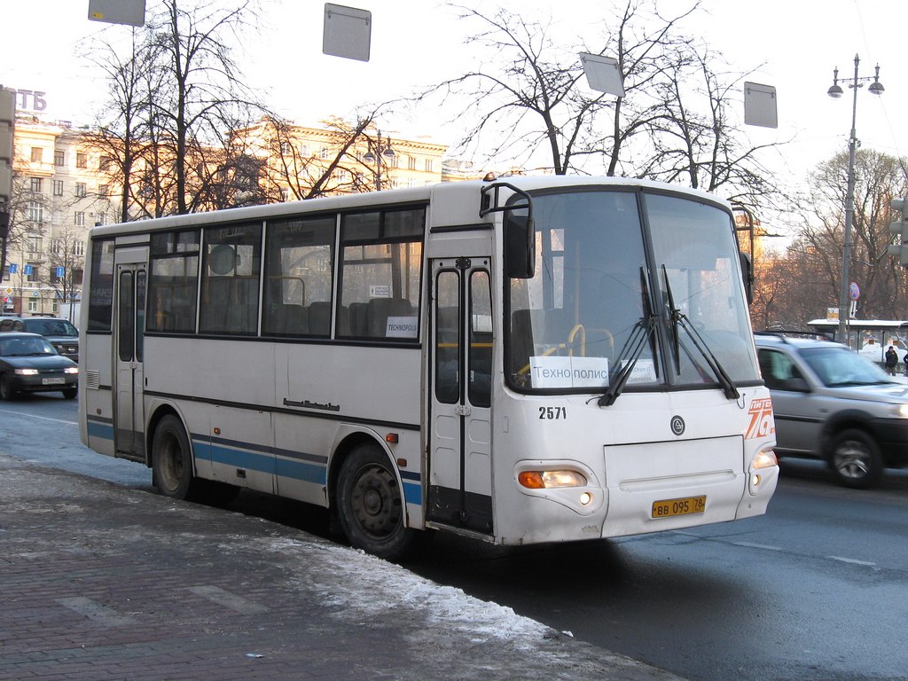 Санкт-Петербург, КАвЗ-4235-33 № 2571