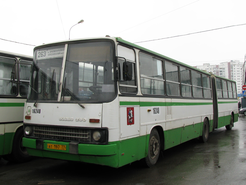 Moskau, Ikarus 280.33M Nr. 16240