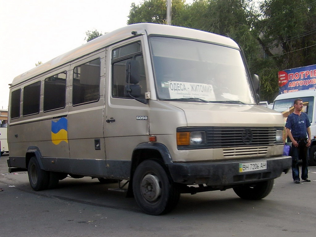 Oděská oblast, Mercedes-Benz T2 609D č. BH 7206 AH