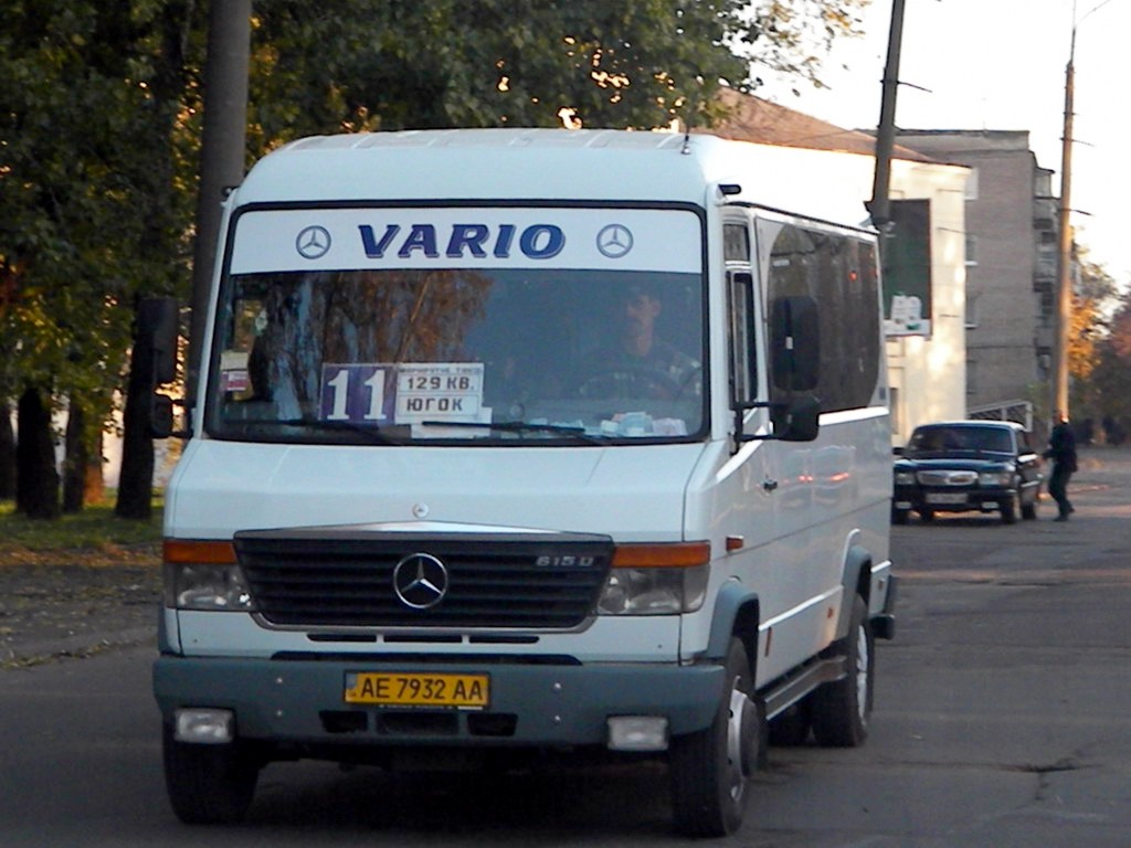 Днепропетровская область, Mercedes-Benz Vario 615D № AE 7932 AA