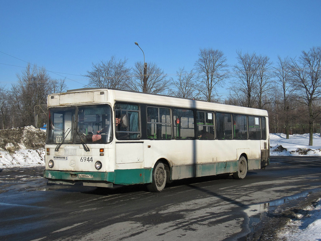 Санкт-Петербург, ЛиАЗ-5256.25 № 6944