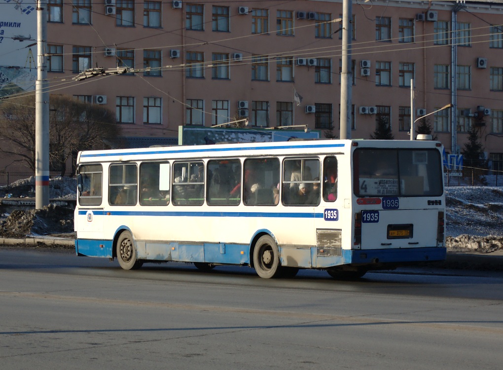 Омская область, ЛиАЗ-5256.40 № 1935