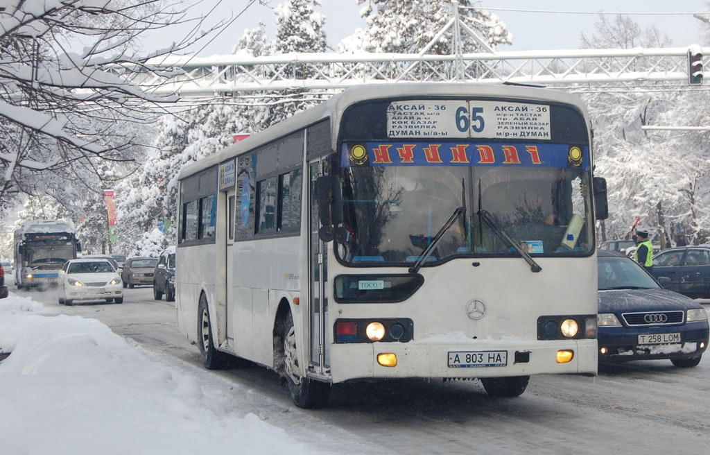 Алматы, Hyundai New Super AeroCity № A 803 HA