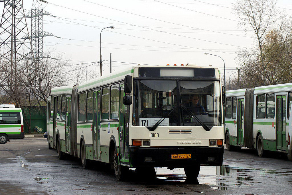 Москва, Ikarus 435.17 № 10100