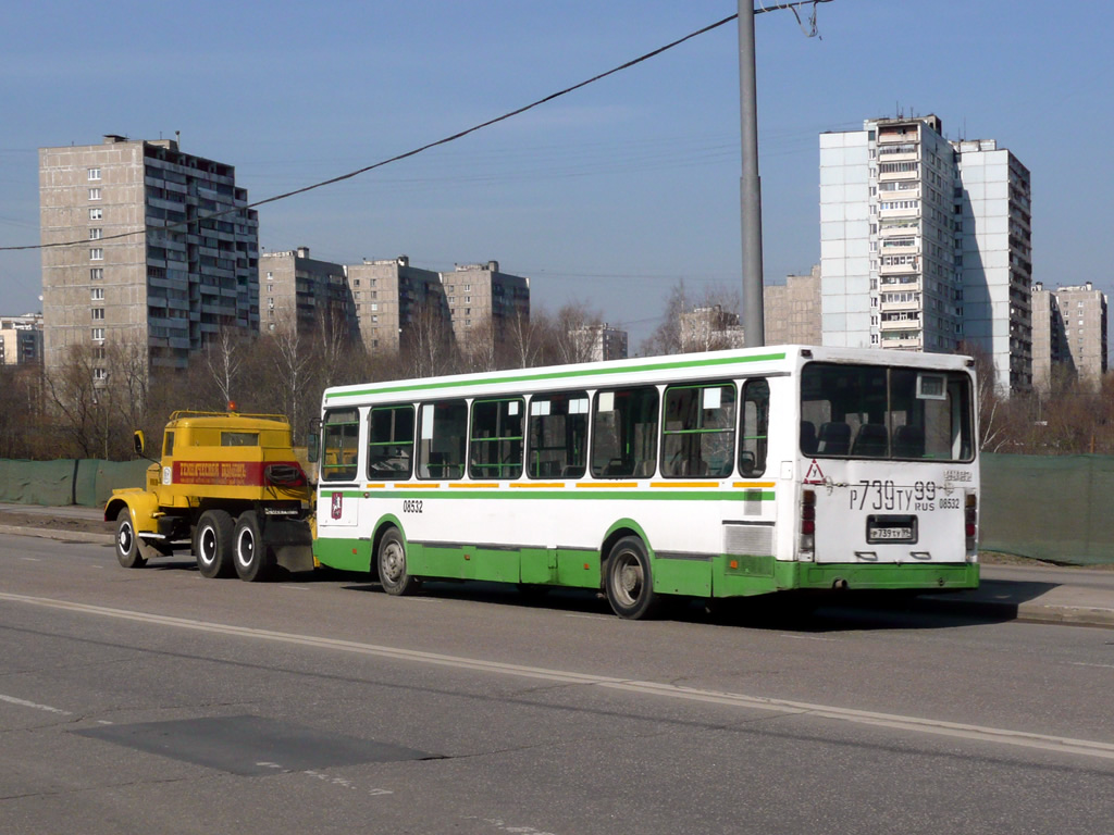 Москва, ЛиАЗ-5256.25 № 08532