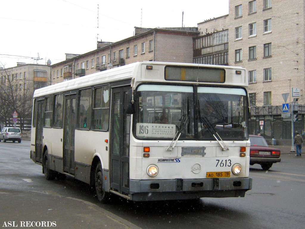 Санкт-Петербург, ЛиАЗ-5256.25 № 7613