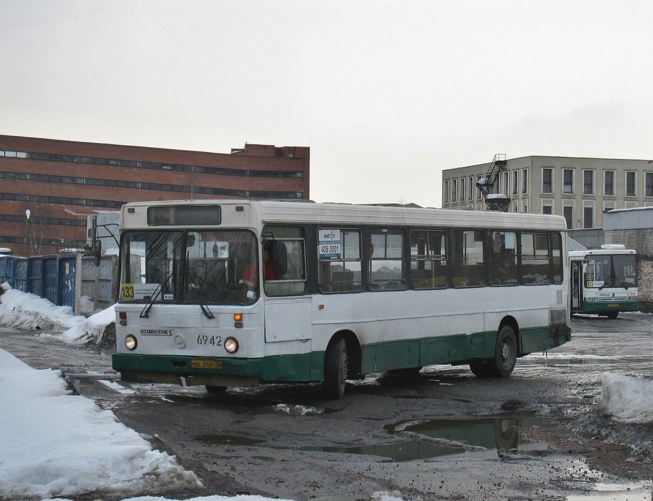 Санкт-Петербург, ЛиАЗ-5256.00 № 6942