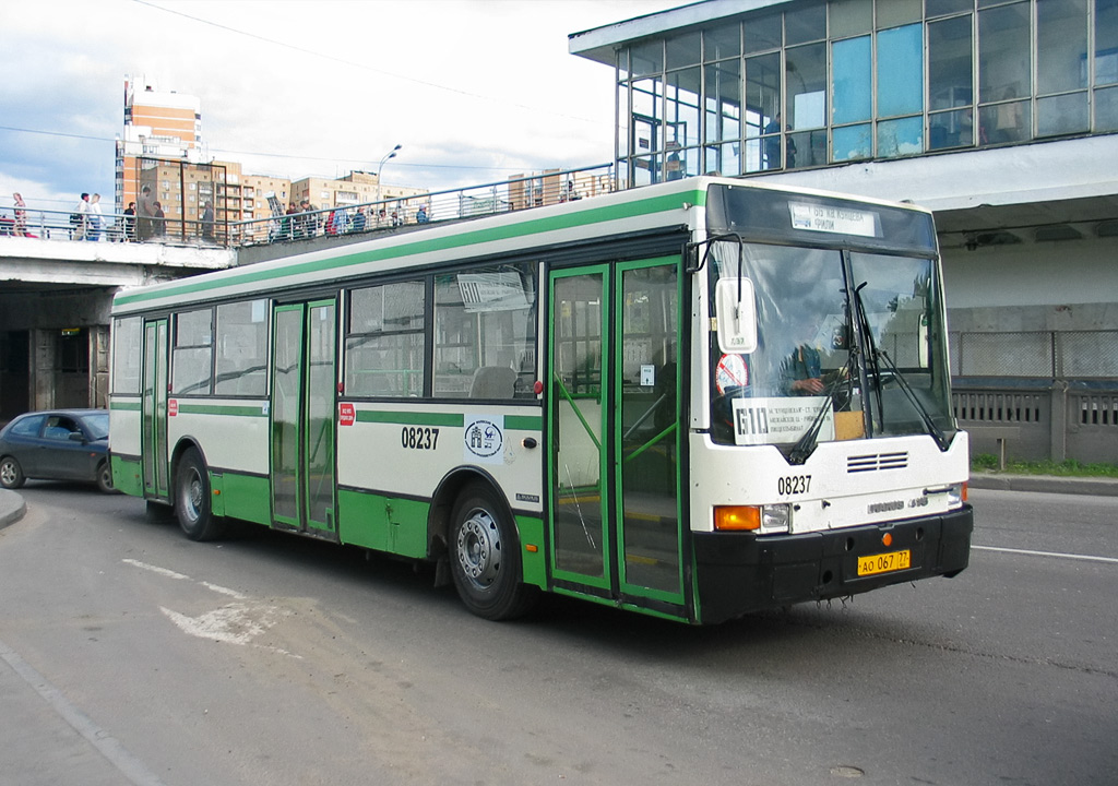 Москва, Ikarus 415.33 № 08237