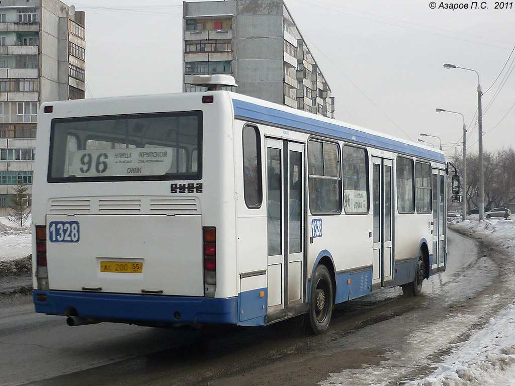 Омская область, ЛиАЗ-5256.45 № 1328