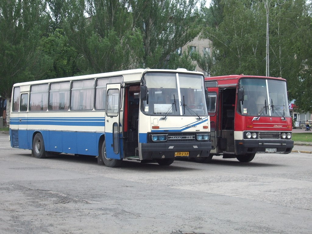 Днепропетровская область, Ikarus 256.54 № 038-61 АА; Днепропетровская область, Ikarus 250.59 № 193-53 АА