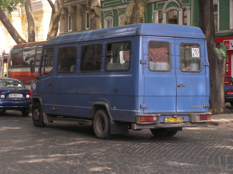 Одесская область, Mercedes-Benz T2 711D № 021-38 ОА