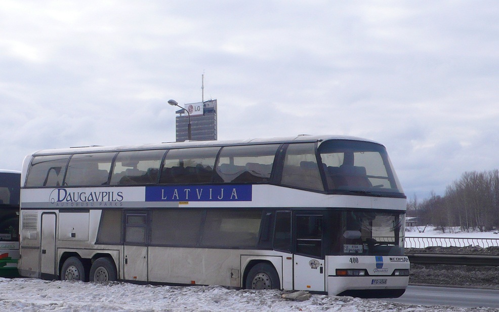 Латвия, Neoplan N122/3 Skyliner № 400