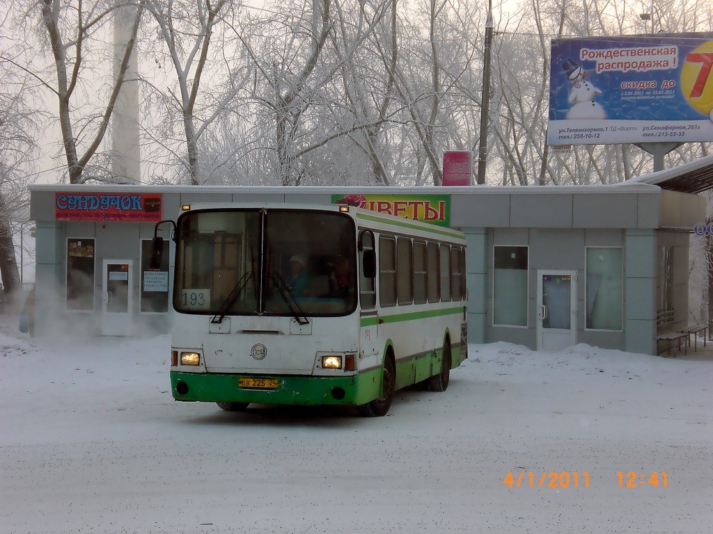 Красноярский край, ЛиАЗ-5256.25 № ЕВ 225 24