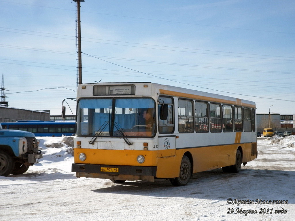 Свердловская область, ЛиАЗ-5256.00 № 493