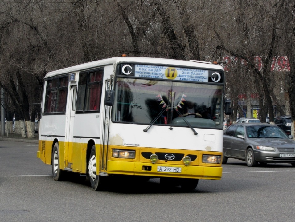 Ałmaty, Daewoo BS090 Royal Midi (Busan) Nr A 292 HD