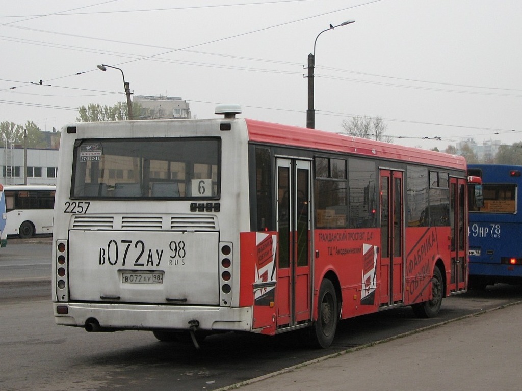 Petrohrad, LiAZ-5256.25 č. 2257