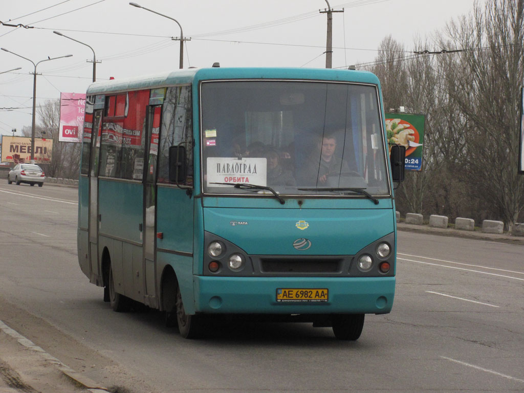 Днепропетровская область, I-VAN A07A1-61 № AE 6982 AA