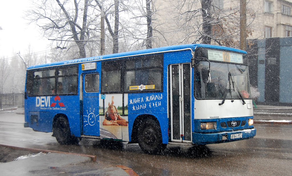 Алматы, Daewoo BS090 Royal Midi (Ulsan) № 1175