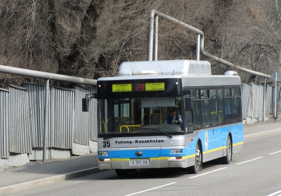 Алматы, Yutong ZK6120HGM № 35