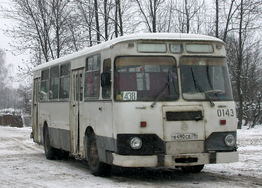 Sankt Petersburg, LiAZ-677M Nr 0143